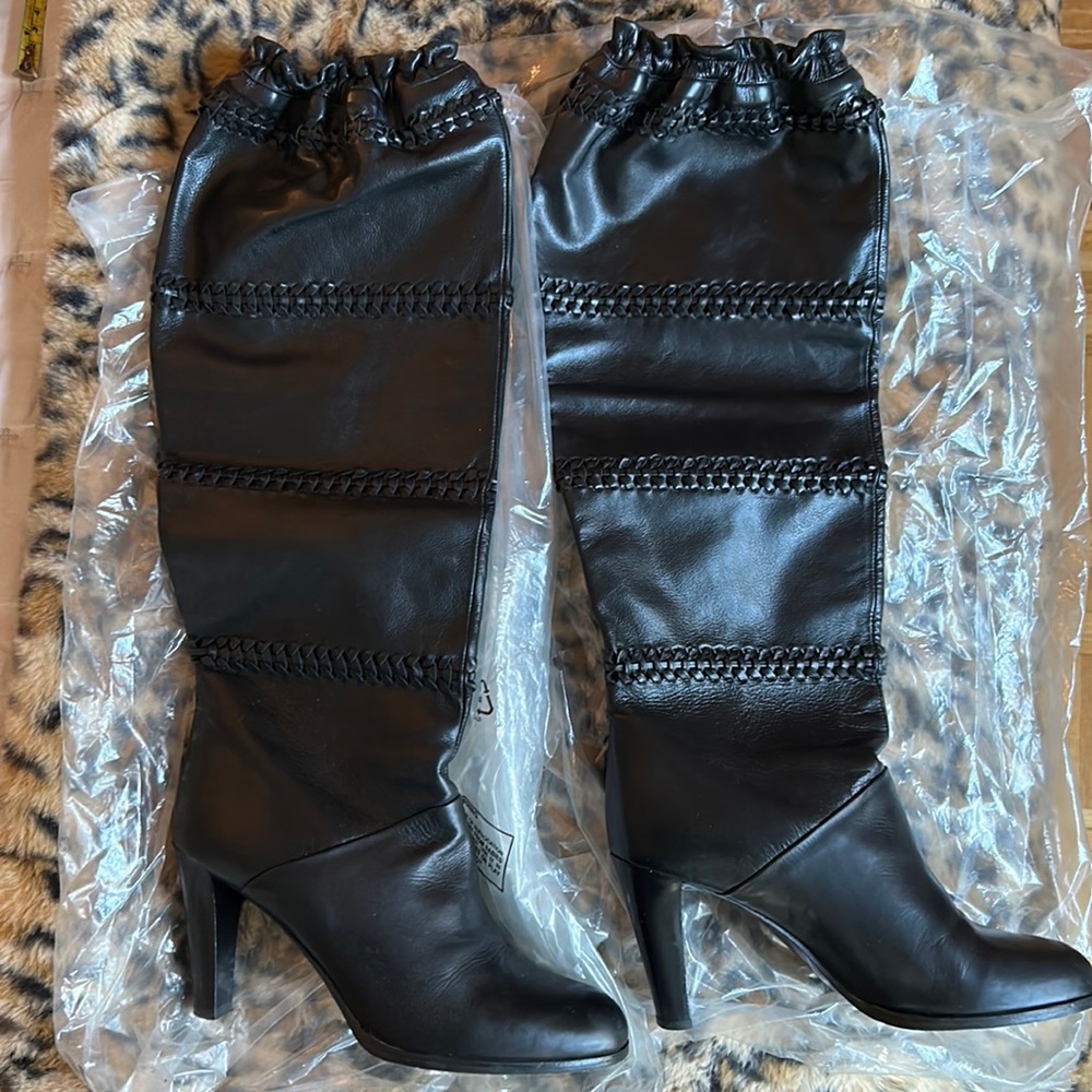 Authentic Coach leather knee boots - Made in Italy - Size 8